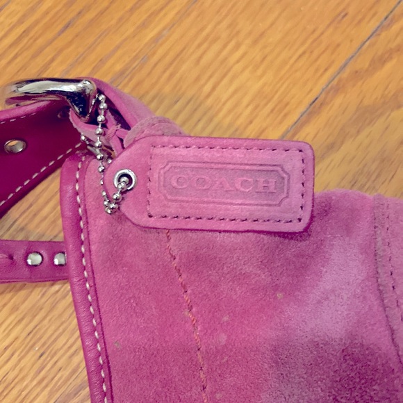 COPY - Coach fuchsia suede leather shoulder bag - Picture 6 of 8